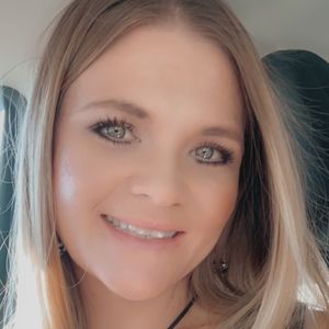 Meet your Posher, Jana